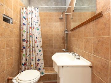 Venta PH 2 ambientes en Villa Libertad. Permuta