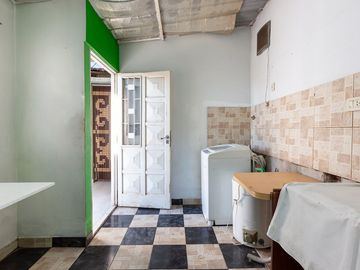 Venta PH 2 ambientes en Villa Libertad. Permuta
