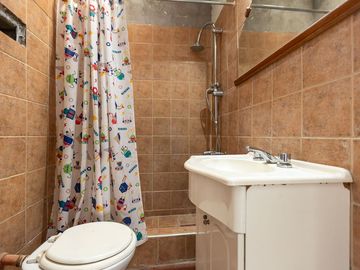 Venta PH 2 ambientes en Villa Libertad. Permuta