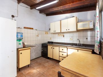 Venta PH 4 ambientes en Villa Libertad. Permuta