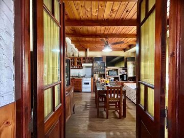 Venta/Permuta Casa 5 amb a refac Caseros Centro
