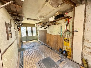 Venta/Permuta Casa 5 amb a refac Caseros Centro