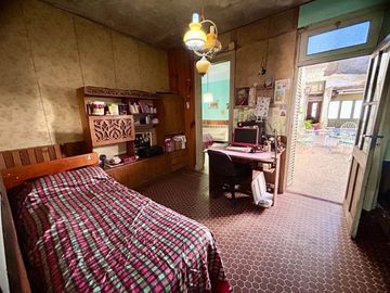 Venta/Permuta Casa 5 amb a refac Caseros Centro