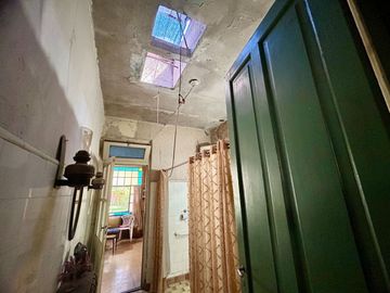 Venta/Permuta Casa 5 amb a refac Caseros Centro