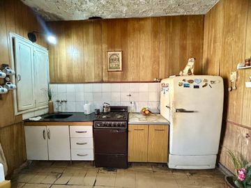 Venta/Permuta Casa 5 amb a refac Caseros Centro