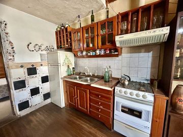 Venta/Permuta Casa 5 amb a refac Caseros Centro