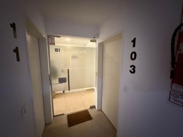 Venta monoambiente en Ituzaingó Norte con cochera