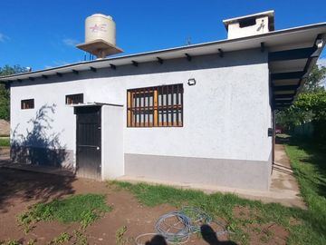 VENTA EXCELENTE CASA QUINTA EN BARRANCAS MAIPU