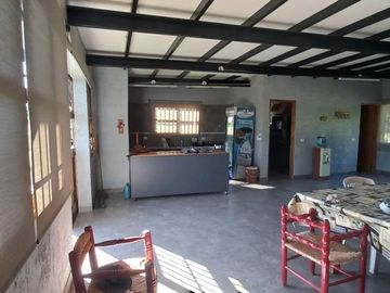VENTA EXCELENTE CASA QUINTA EN BARRANCAS MAIPU