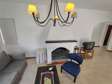 Casa en Country Las Lajas, General Rodríguez