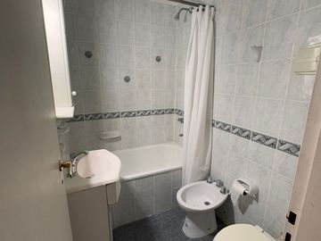 VENTA DUPLEX EN RAMOS MEJIA CON PATIO
