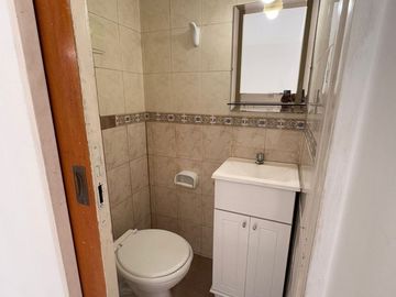 VENTA DUPLEX EN RAMOS MEJIA CON PATIO