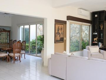 Residencia en VENTA Montes de Amé – Diseño, Exclusividad y Confort