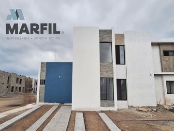 Venta de Casa de 2 Recámaras, 2 Plantas en Montellano2, Villa de Álvarez Colima