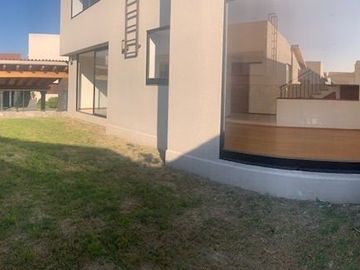 CASA EN VENTA EN BALVANERA POLO AND COUNTRY CLUB