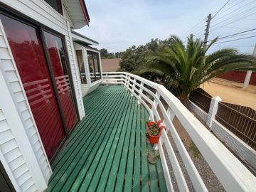 CASA EN EL QUISCO NORTE 5D/2B Y 5 ESTACIONAMIENTOS