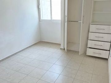 CASA EN VENTA DE UN PISO en Los Encinos, El Marques, Querétaro, cp. 76243