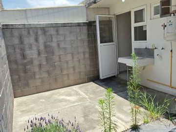 CASA EN VENTA DE UN PISO en Los Encinos, El Marques, Querétaro, cp. 76243