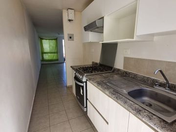 CASA EN VENTA DE UN PISO, En Fracc. Los Encinos, El Marques, Querétaro, cp. 76243