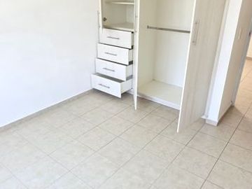 CASA EN VENTA DE UN PISO en Los Encinos, El Marques, Querétaro, cp. 76243