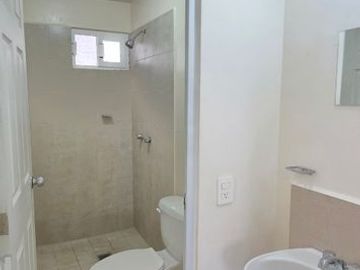 CASA EN VENTA DE UN PISO en Los Encinos, El Marques, Querétaro, cp. 76243