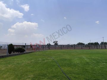 Quinta en venta remodelada para recibir a más de 80 personas, ideal para descanso, retiro o inversión