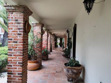 Quinta en venta remodelada para recibir a más de 80 personas, ideal para descanso, retiro o inversión