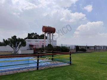 Quinta en venta remodelada para recibir a más de 80 personas, ideal para descanso, retiro o inversión