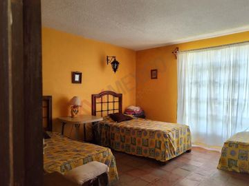 Quinta en venta remodelada para recibir a más de 80 personas, ideal para descanso, retiro o inversión
