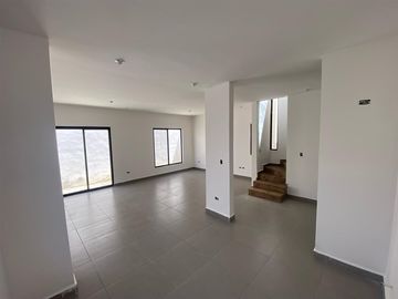 CASA VENTA EN PRIVADA EN APODACA