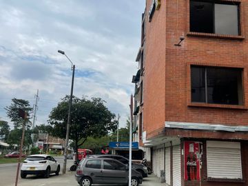 Se vende Edificio en el Caney