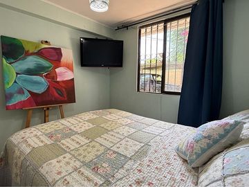 OPORTUNIDAD! Hermosa Casa 5D 3B PATIO PISCINA