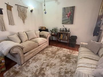 OPORTUNIDAD! Hermosa Casa 5D 3B PATIO PISCINA