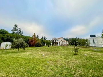 Paraíso familiar en Talagante: Parcela de 5.924 m²