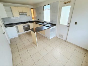 Hermosa casa en venta - Alto El Manzano - Tiltil