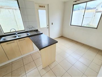 Hermosa casa en venta - Alto El Manzano - Tiltil
