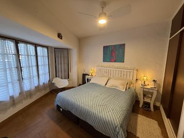 Casa chalet estilo moderno en Venta en barrio privado Club Campos de Golf Las Praderas De Lujan.