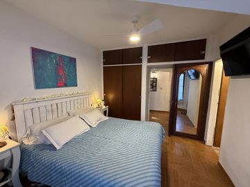 Casa chalet estilo moderno en Venta en barrio privado Club Campos de Golf Las Praderas De Lujan.