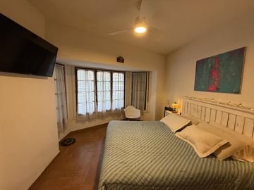 Casa chalet estilo moderno en Venta en barrio privado Club Campos de Golf Las Praderas De Lujan.