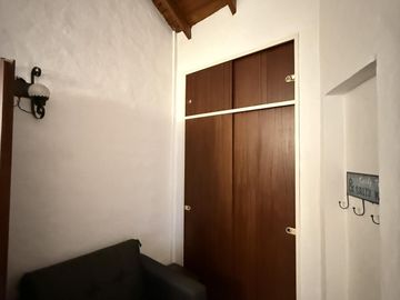 Casa chalet estilo moderno en Venta en barrio privado Club Campos de Golf Las Praderas De Lujan.