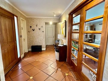 VENTA 5 DORM CHICUREO PIEDRA ROJA