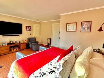 VENTA 5 DORM CHICUREO PIEDRA ROJA