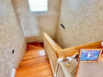 VENTA 5 DORM CHICUREO PIEDRA ROJA
