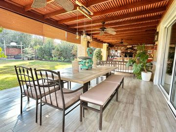 VENTA 5 DORM CHICUREO PIEDRA ROJA
