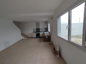 DUPLEX EN VENTA ALTOS DE ALBERDI