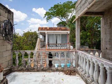CASA EN VENTA PARA REMODELAR EN EL CENTRO HISTÓRICO DE MÉRIDA
