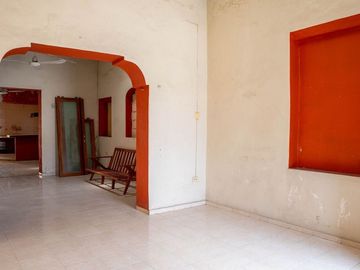 CASA EN VENTA PARA REMODELAR EN EL CENTRO HISTÓRICO DE MÉRIDA