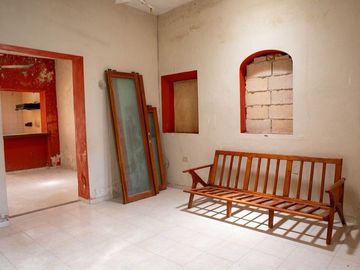 CASA EN VENTA PARA REMODELAR EN EL CENTRO HISTÓRICO DE MÉRIDA