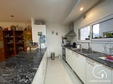 Venta departamento en pleno centro de Neuquén