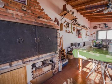 Excelente casa 5 ambientes quincho, patio en Villa Pueyrredón sobre lote de 8,66x41,20